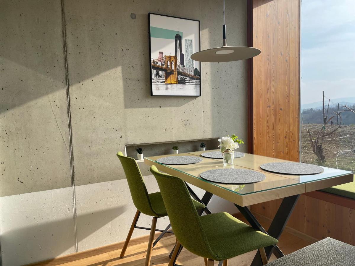 *Brandnew* Modernes Apartment In Den Weinbergen Mit Pool Und Sauna Spielfeld Ngoại thất bức ảnh